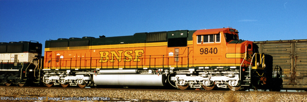 BNSF SD70MAC 9840